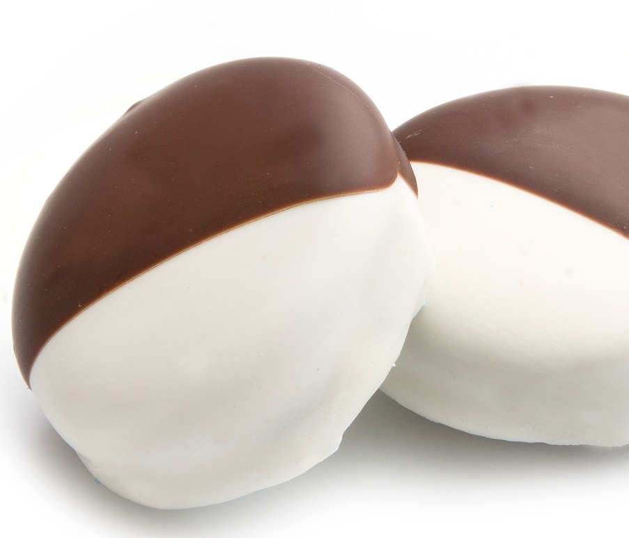 Black and White Cookies - Recipe Tweets