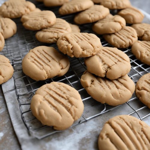 Soft & Thick Peanut Butter Cookies